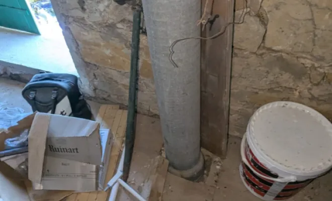 Détection d’amiante à Grasse : attention aux conduits en façade et en combles, Antibes, DIAGNOSTIC R&S - MON DIAGNOSTIQUEUR